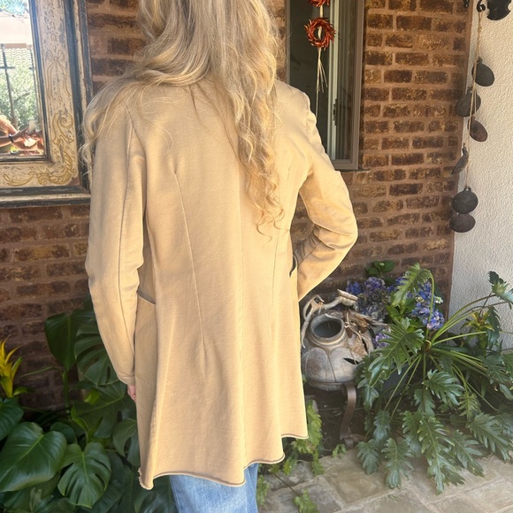 Tan Trench Coat with Relaxed Fit and Corduroy Texture - Picture 2 of 6